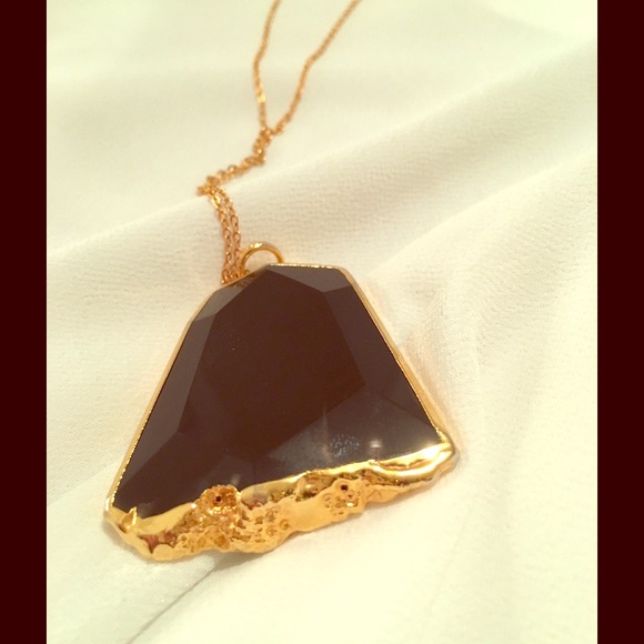 Black Stone and Gold Pendant Necklace