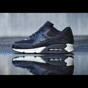 Mens Nike Air Max 90 Leather PA Size 10