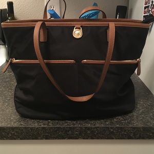 Black large kempton Michael Kors bag