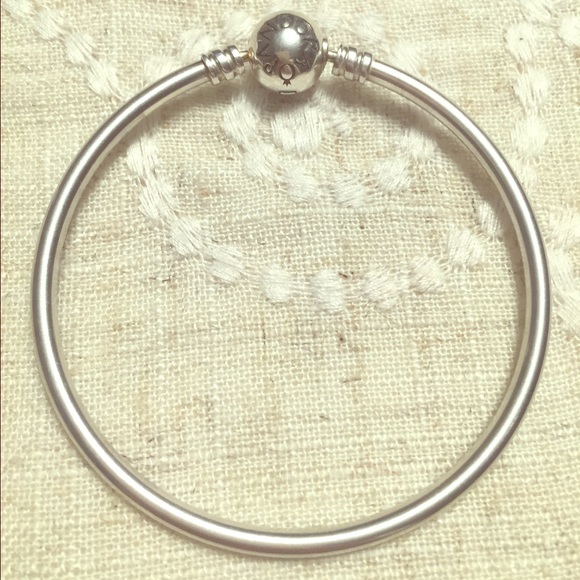 Pandora Bangle