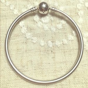 Pandora Bangle