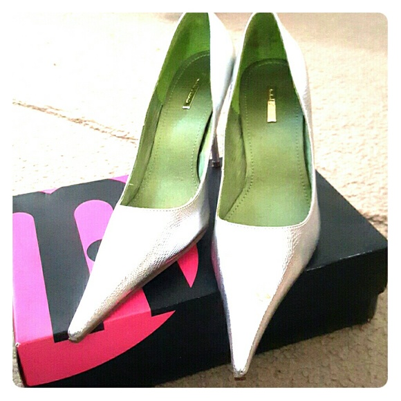 Michael Antonio Silver Pumps