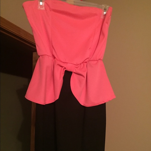 Dress - Picture 3 of 3