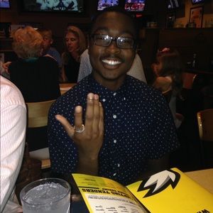 Meet your Posher, Louis