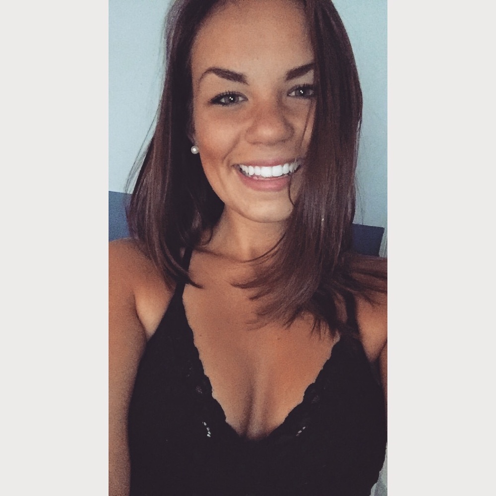 Meet your Posher, Nicole