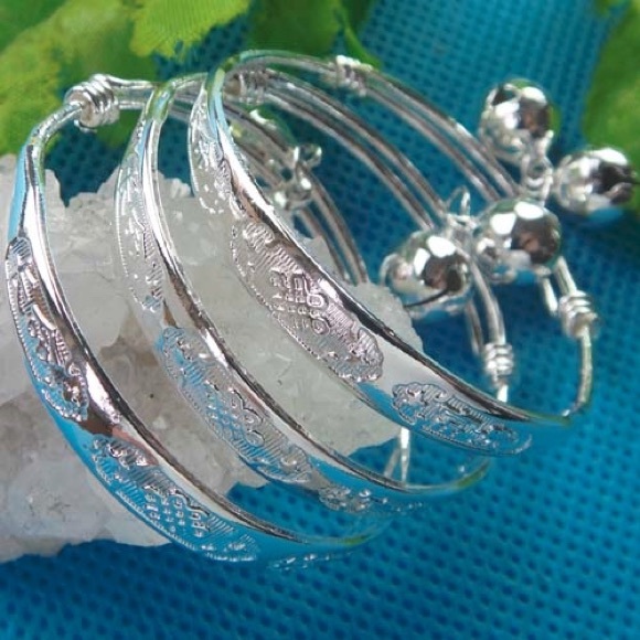 Precious silver baby bangle bracelets with bells