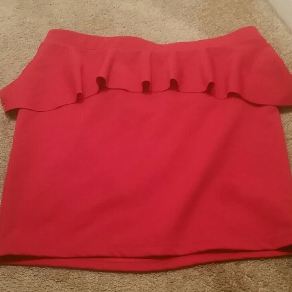 🚨SALE🚨Red Candies Ruffle Top Mini Skirt (Fitted)