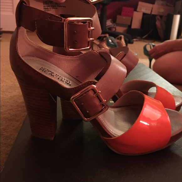 🚫SOLD🚫Colorblock heels - Picture 1 of 3