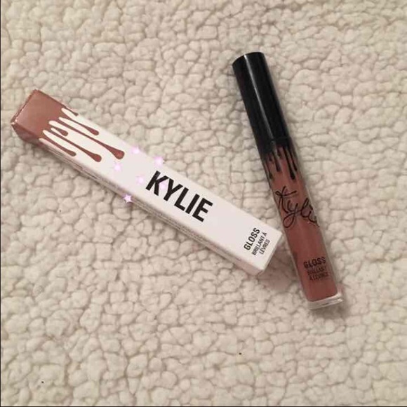 Kylie "like" lipstick - Picture 2 of 2