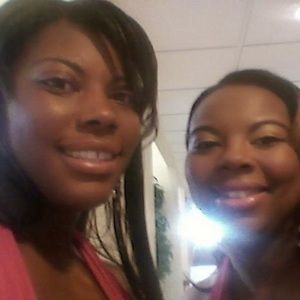 Meet your Posher, Tia