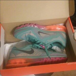 PRICE FIRM ON THESE ORIGINAL💋Nikes Teal