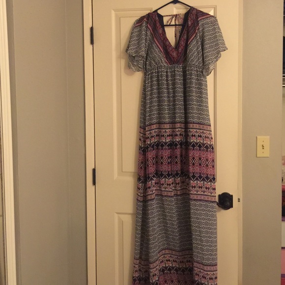 Xhilaration maxi dress