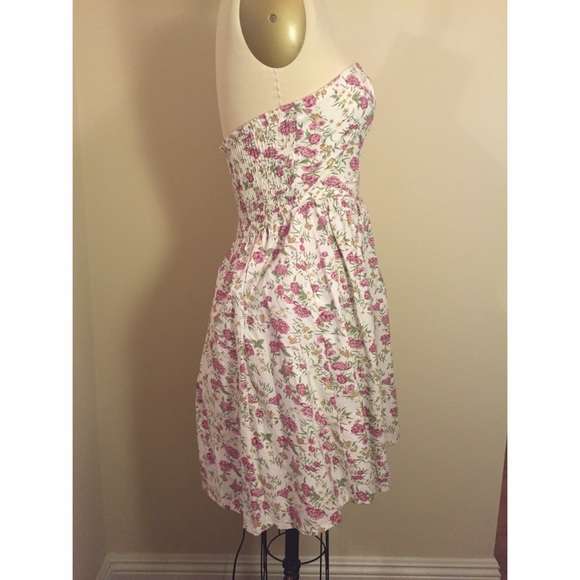 Strapless Floral Summer Dress - Picture 2 of 4