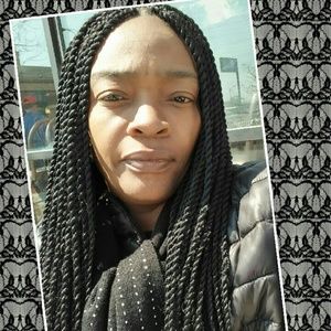 Meet your Posher, Camille