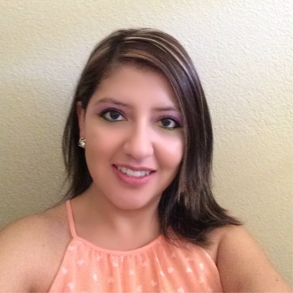 Meet your Posher, Mariela - Picture 2 of 2