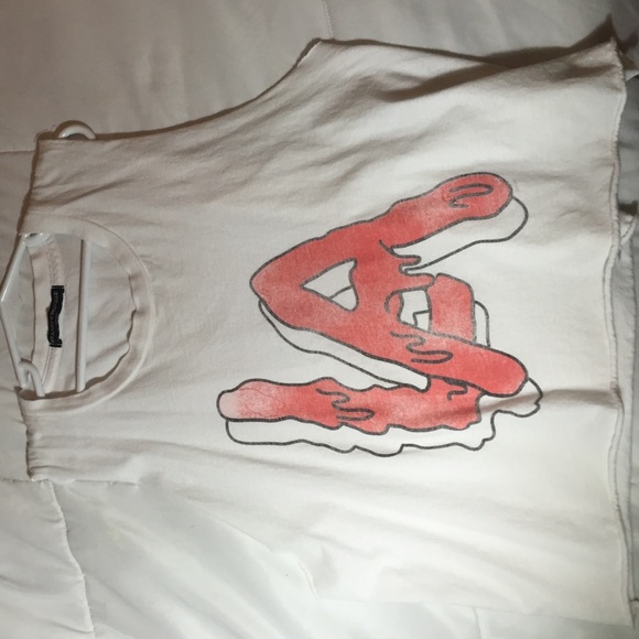 Brandy Melville cropped muscle tee 💕