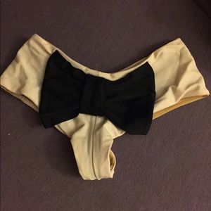 White and black bow bottoms