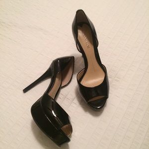 Gianna Bini Black Patent Peeptoe - size 6