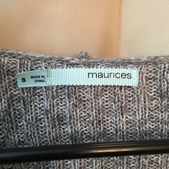 sweater - Picture 3 of 3