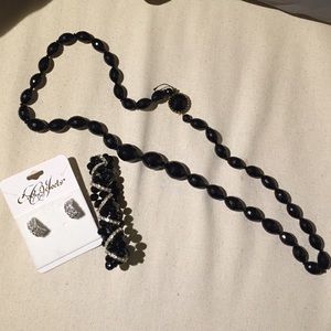 Vintage costume black necklace bracelet & earrings