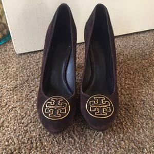 Tory Burch Suede heels brown 8.5 EUC