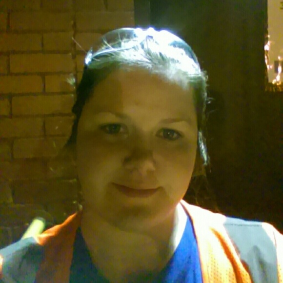 Meet your Posher, Brittany - Picture 1 of 1