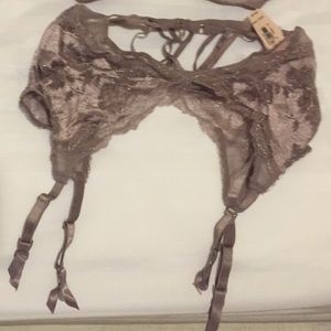 Victoria's Secret Very Sexy Garter Belt XS / S