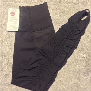 BNWT lululemon WunderUnder Restored SE size 8