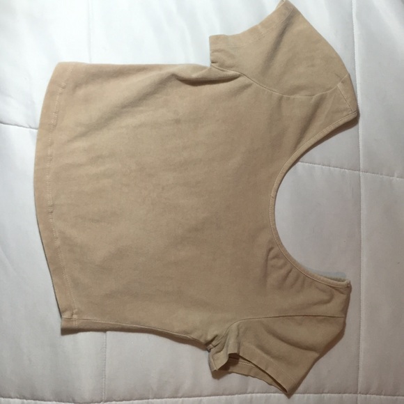 Brandy Melville nude crop top 💕