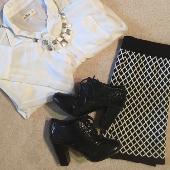 Black Patent Leather Oxford Style Heeled Booties