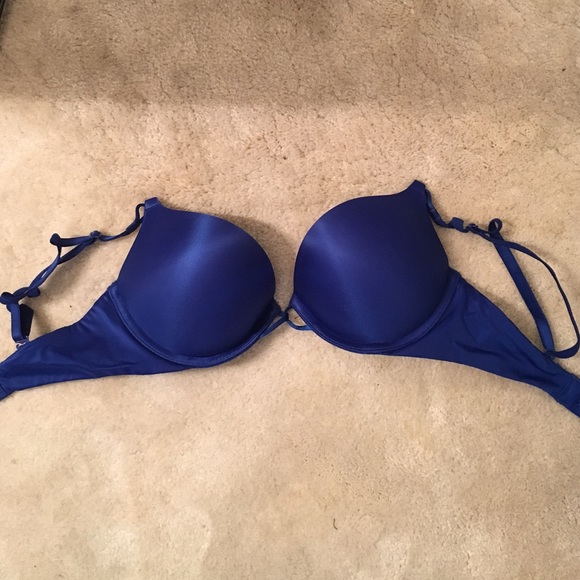 Victoria's Secret bombshell bra