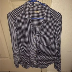 Hollister plaid shirt size medium