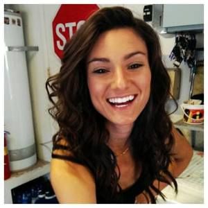 Meet your Posher, Mia