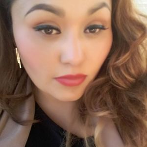 Meet your Posher, Edith