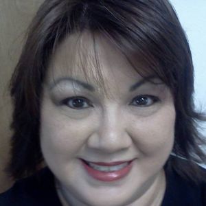 Meet your Posher, Dayna alidon