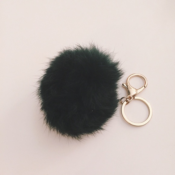 (gld hrdwre) fur pom pom