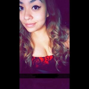 Meet your Posher, Nikki