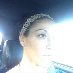 Meet your Posher, Lara