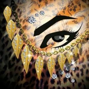 Meet your Posher, Cecelia