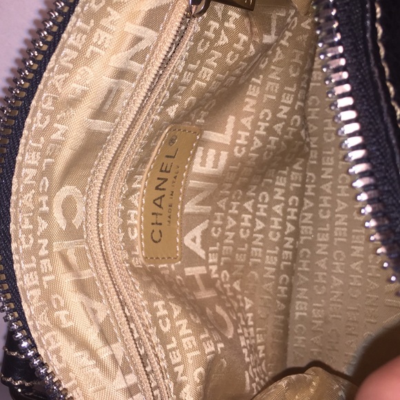 🍟SOLD🍟CHANEL mini LAX zip top satchel - Picture 3 of 4