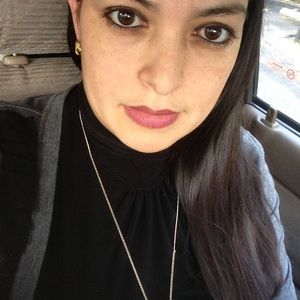 Meet your Posher, Vanessa