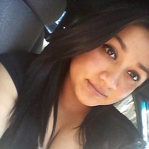 Meet your Posher, Roxanna