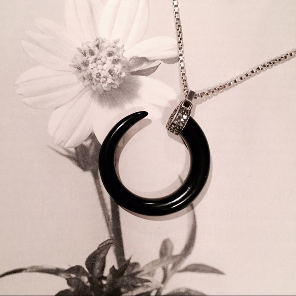 BLACK HORN PENDANT - Tipped with ring of stones