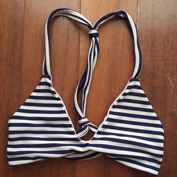 $120 PP Acacia Yelapa Navy & Creme