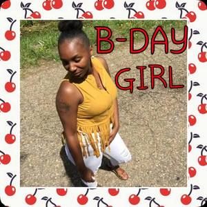 Meet your Posher, Pamela