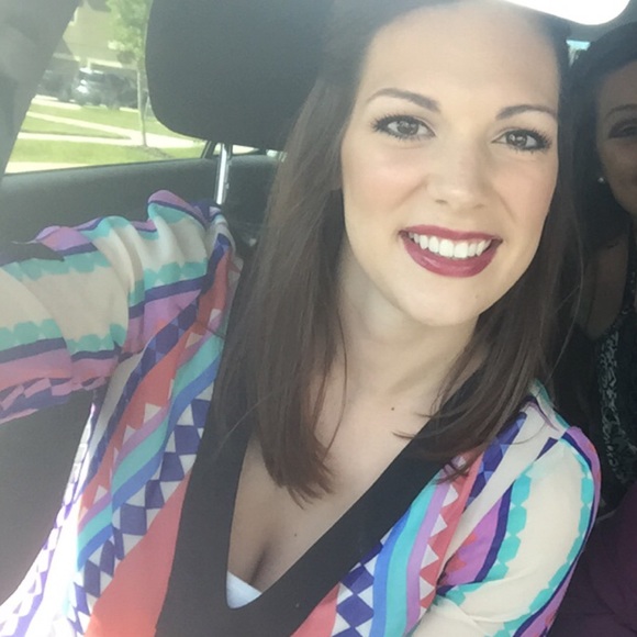 Meet your Posher, Hailey