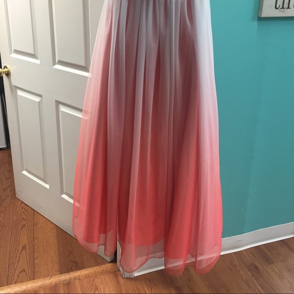 Prom dress - Picture 2 of 3