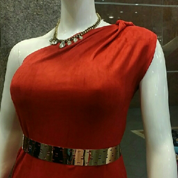 One shoulder red short plus size dress - Picture 2 of 3