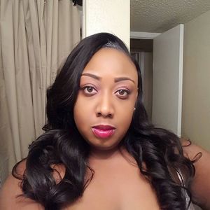 Meet your Posher, Denise