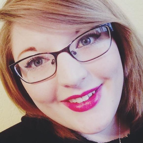 Meet your Posher, Kat - Picture 1 of 1